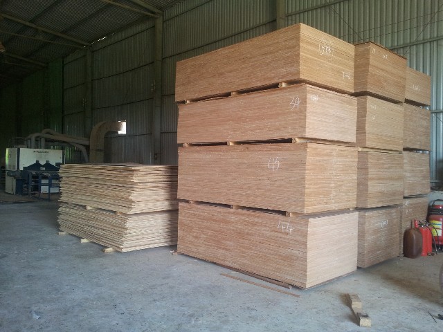 Plywood HPW 01